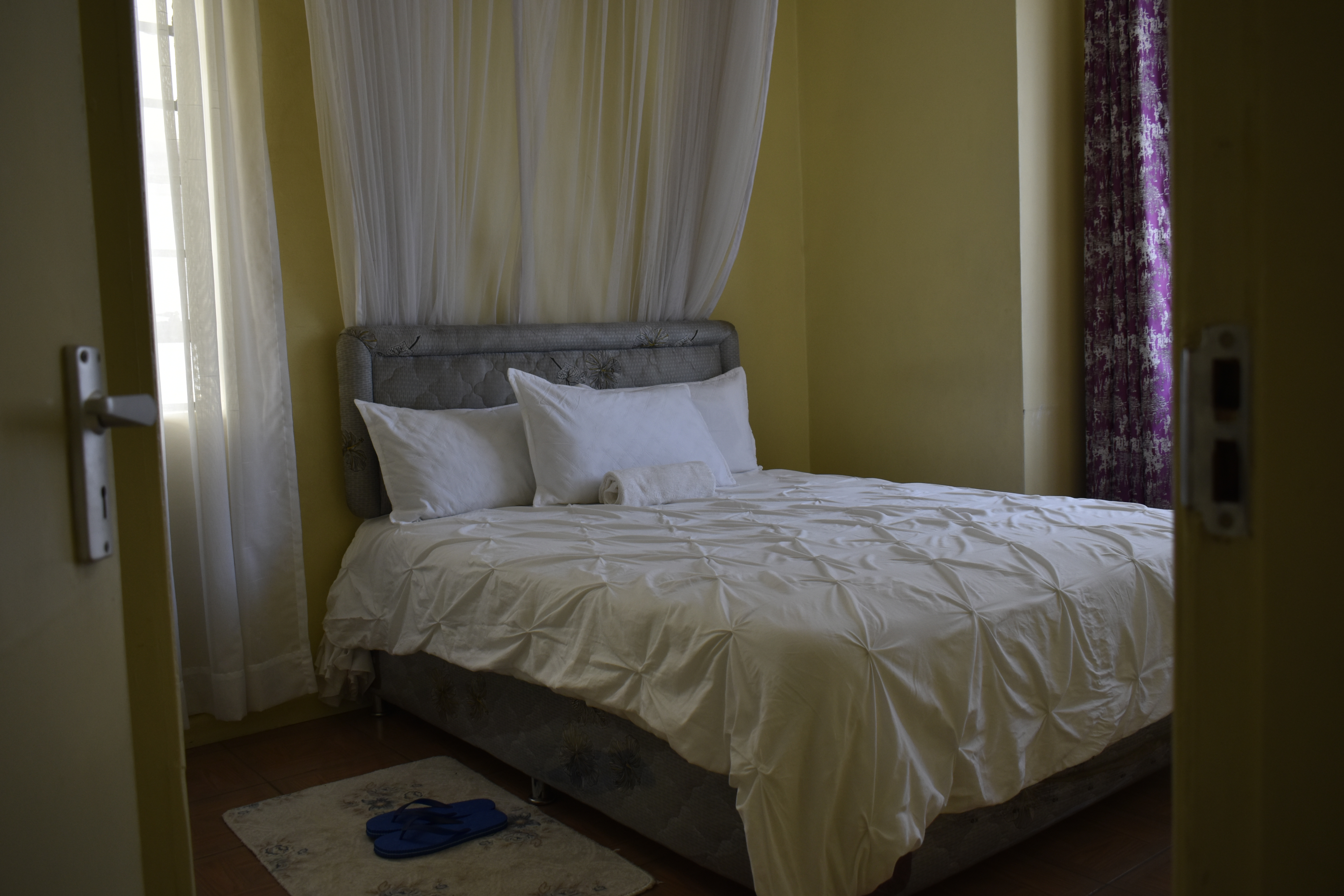Spacious bedroom